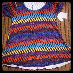 Lularoe - perfect woman’s top (small)